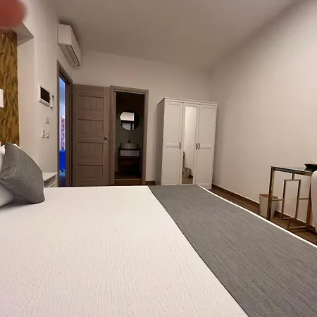 Yoyo House Luxury Bed & Breakfast *