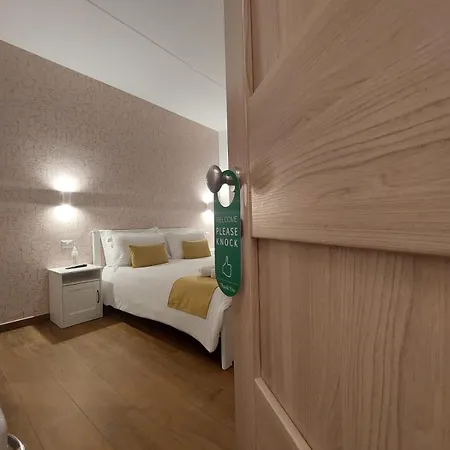Yoyo House Luxury Bed & Breakfast Neapol
