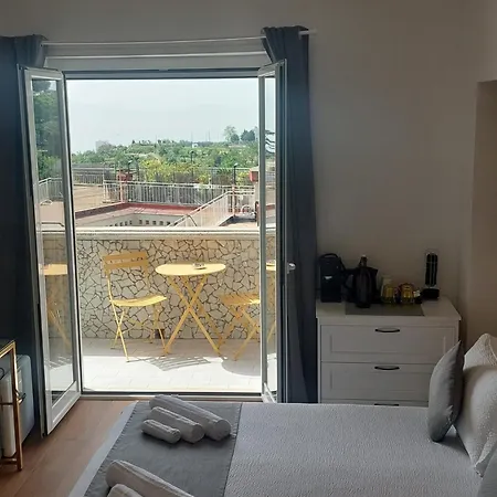 Yoyo House Luxury 4*