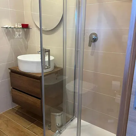 Yoyo House Luxury Bed & Breakfast 4*