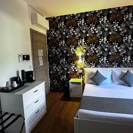 Yoyo House Luxury 4*