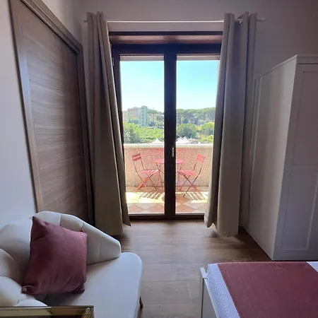 Yoyo House Luxury 4* Neapol
