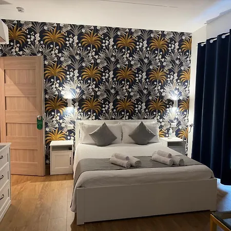 Yoyo House Luxury Bed & Breakfast 4*